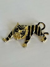 VINTAGE PIN BROOCH TIGER GOLD TONE BLACK ENAMEL - Black Eyes LPI Engraved - £23.08 GBP