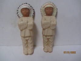 2 VINTAGE 1960&#39;S PLASTIC TOY BOY INDIAN CHIEF DOLLS - £7.96 GBP