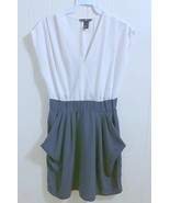 H&amp;M white/blue sleeveless dress big pockets plunging neckline size 6 - $16.30 CAD