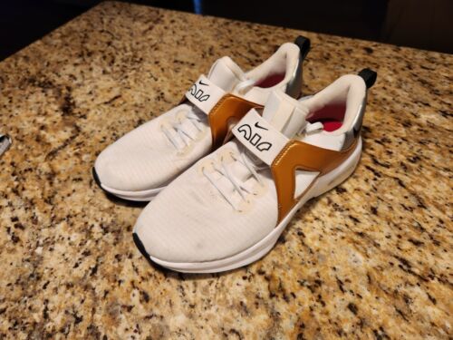 Women Nike Air Max Bella TR 5 Running Shoes Size 8.0 White Gold  DD9285 107 - $44.55