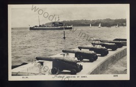 f2210 - Red Funnel Ferry - Vecta arriving at Cowes Harbour - postcard - £2.04 GBP