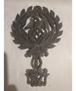 Vintage Black Cast Iron Footed Trivet Eagle  Laurel Wreath 8.5”x 5.5” J ... - $279.17 MXN