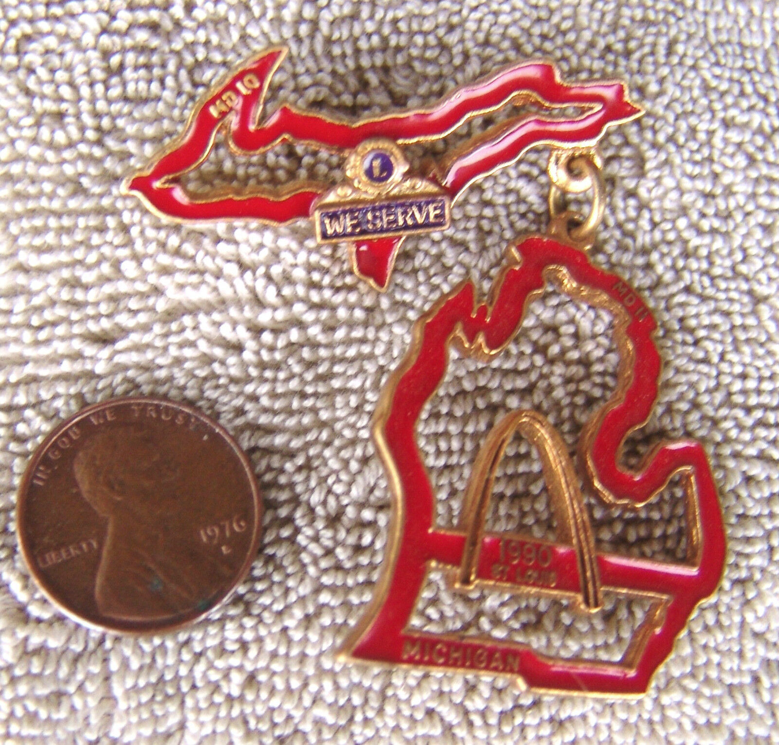 American Legion St. Louis 1990 Arch Michigan Badge Pin - $8.02