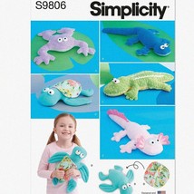 CritterCraft Plushie Pals: Frog, Lizard, Alligator, Turtle &amp; Axolotl Sewing Kit, - £32.19 GBP