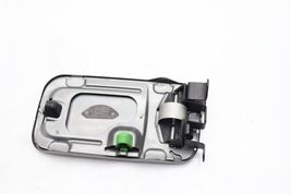 97-03 BMW E39 540I M5 FUEL FILLER DOOR LID E3383 image 6
