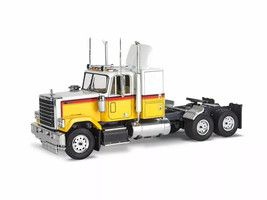 Level 4 Model Kit 1978 Chevrolet Bison Truck Tractor 1/32 Scale Model by Revell - £39.41 GBP
