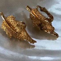 Vintage Coro Signed Goldtone Folded Leaf Clip Earrings – 1.25 x 0.5 inches –  - £8.28 GBP