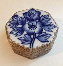 Vintage Porcelain Blue Flower Trinket Jewelry Box Octagon Mirror Silver Metal - £19.93 GBP