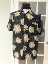 Massini Hawaiian Casual Shirt Silk Size Large Floral Gray Camp - $12.99