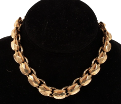 Chunky Textured Choker Necklace Vintage 12-14 Inches Long Easy On - $12.19