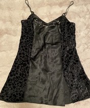 l.a. intimates satiny chemise nightgown M/L No Size - £10.99 GBP