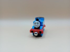 Thomas &amp; Friends 2002 Diecast Metal Magnet Train Blue Thomas Train Engine # 1 - $4.55