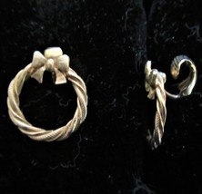 AVON earrings, clip-on,  gold twisted-rope wreath with bow - 1&quot; round - £2.39 GBP