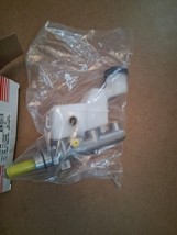 Brake Master Cylinder Fits 2003-2008 Toyota Corolla Matrix - $64.34