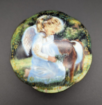 Vtg Trinket Music Box Heaven&#39;s Little Sweethearts Farm Angel Girl Cow Calf  - $461.20 MXN