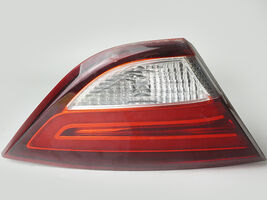 2015-2017 Chrysler 200 Tail Light Brake Stop Lamp Lid Mounted Lh Left Rear - $84.18