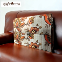 Delightful vintage document holder in beige damask velvet with flower pa... - $938.93 MXN