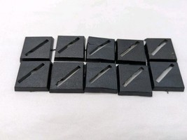 (10) *Damaged* Games Workshop 1984 20MM Black Bases With Slanted Slot - €12,80 EUR