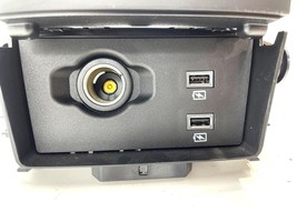 2020 Lincoln Continental Usb Dual Port With 12v Socket &amp; Module Housing ... - $1,106.28 MXN