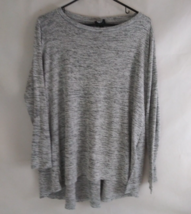 Bobeau Women&#39;s Soft Gray Long Sleeve Tunic Style Blouse Shirt Size Medium - £9.14 GBP