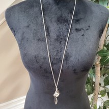 Womens Silver Leaf Fashion Design Pendant Necklace - $19.80