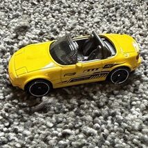 2018 Hot Wheels &#39;91 Mazda MX-5 Miata J-Imports Yellow Diecast Race Car L... - $6.75