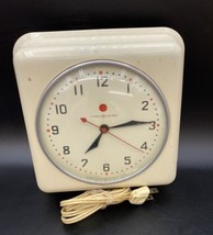General Electric Kitchen Clock GE Vintage Wall Clock 2H08 Red Dot Parts Repair - £32.14 GBP