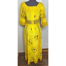 Vintage 1970’s Yellow Lace Maxi Dress Embroidered Flowers Bees Boho Styl... - $1,311.75 MXN