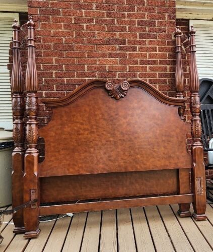 Heavy Solid Wood Queen Bed Headboard Footboard 4 Post Spindle Carved - $159.99