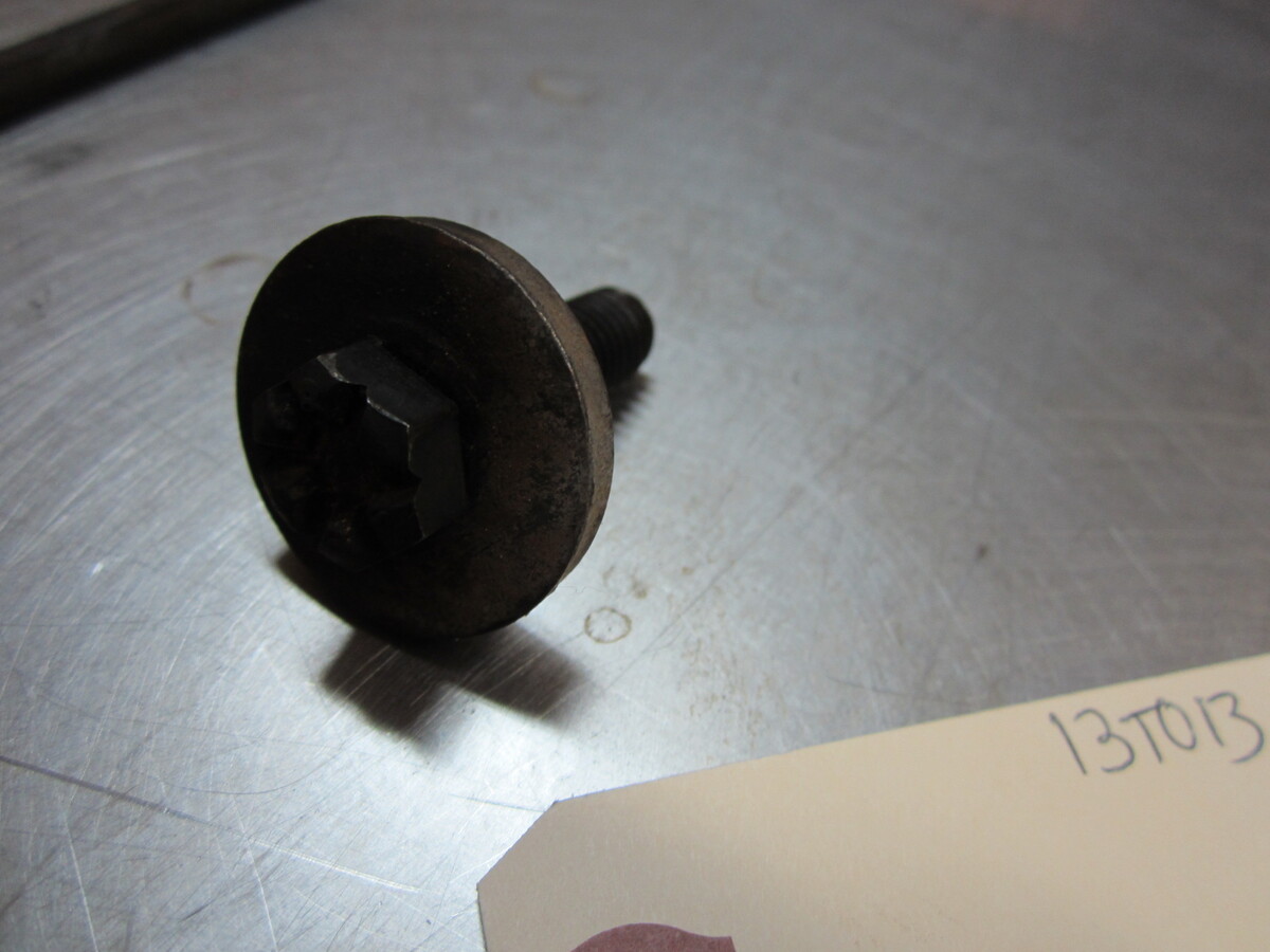 Camshaft Gear Bolt For 99-01 Ford Explorer  5.0 - $20.74