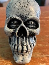 The Sandman Corinthian Miniature Skull TV Series Netflix Prop Replica Bam - £25.55 GBP