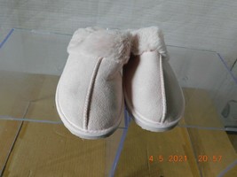 Ladies&#39; Must Have House Slippers by bobbie B brooks Size M (8-9) &amp; L (10-11) - £10.27 GBP