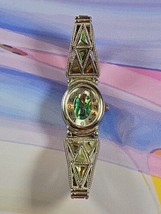 LA Express Silver Tone Women&#39;s Wristwatch w/Metal Expandable Band - $361.50 MXN