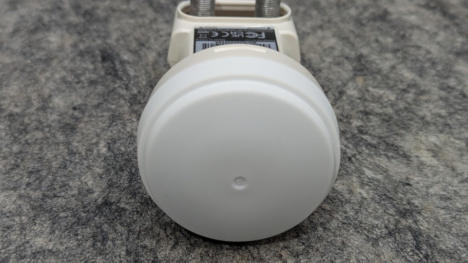 New Inverto Pro Wideband 40mm PLL LNB with Horizontal/Vertical Ports Item image 8