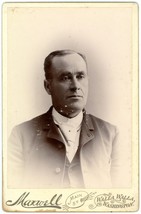 Circa 1890&#39;S Cabinet Card Man Suit White Tie Maxwell Walla Walla Washington - £7.44 GBP