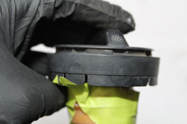 2000-2005 TOYOTA CELICA GT FUEL/GAS CAP K1115 image 4