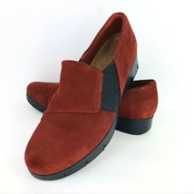 Clarks Red Burgundy Suede Like Loafer 10 Low Heel Wedge Flat Slip On Shoe - £35.54 GBP