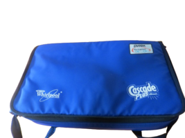Pyrex Portables Insulated Blue Carry Bag W/9.5&quot;L x 6&quot;W Casserole Dish New - £19.47 GBP