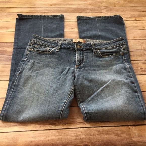 Primary image for Paige Laurel Canyon Boot Cut Low Rise jeans Sz 31