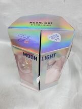 Ariana Grande Moonlight  2 Piece Eau De Parfum Gift Set Half Moon Keychain image 2