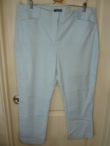 Lands End Woman Size 18 White/Blue Striped Mid Rise Slim Leg Seersucker ... - $364.26 MXN