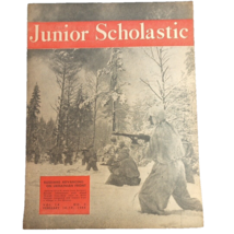 Junior Scholastic Russians Advancing on Ukrainian Front Feb 14-19 1944 Vol 14-2 - £7.49 GBP