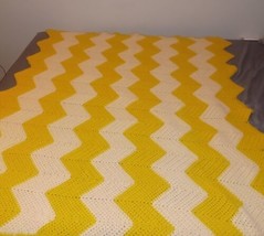 Vintage Chevron Crochet Afghan Lap Blanket Throw Cream Harvest Yellow 56”x 59” - £11.98 GBP