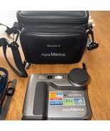 Sony Digital Mavica MVC-FD73 Camera And Case FOR PARTS ONLY - €7,22 EUR Sony Digital Mavica MVC-FD73 Camera And Case FOR PARTS ONLY - €7,22 EUR