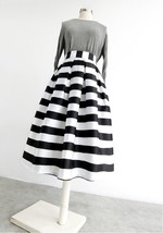 Women White Black Strip Pleated Midi Skirt A-line High Waist Pleated Plaid Skirt image 3