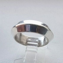 Vintage 925 Sterling Silver 6.4 Mm. Knife Edge Ring Size 6.25 At - $58.21