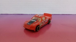 Mattel 2010 - Hot Wheels D15 Red Circle Trucker 1:64 3'' DIE-CAST Toy Car - $2.96