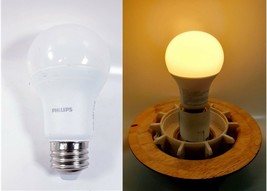 Lot De 5 Philips à Variation LED A19 Ampoule - Base Moyenne - 14W - Blanc Doux - £8.54 GBP