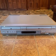 Sony SLV-D300P Dvd Player Vcr Combo Vhs Recorder No Remote For Parts As Is - £30.91 GBP