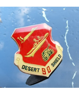 VINTAGE DESERT SHIELD 1990 ENAMEL LAPEL  PIN - $270.54 MXN
